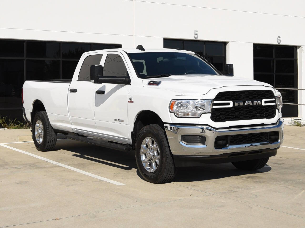 Used 2022 RAM 3500 Tradesman image 2