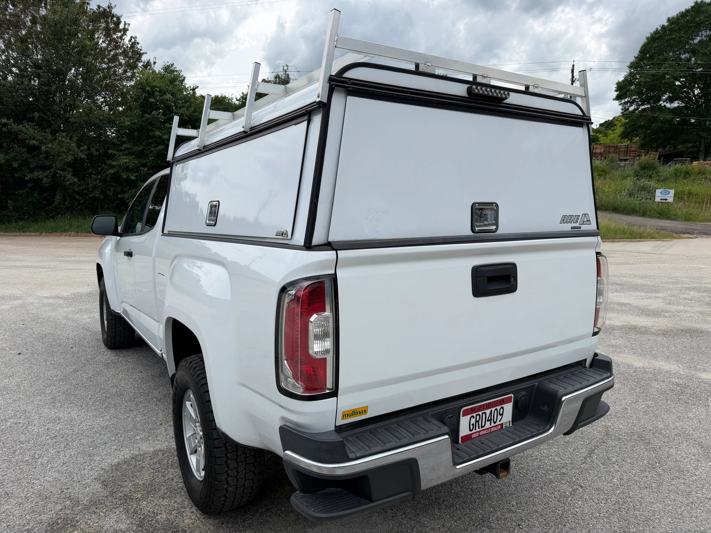 Used 2018 GMC Canyon W/T w/ Convenience Package RWD image 3