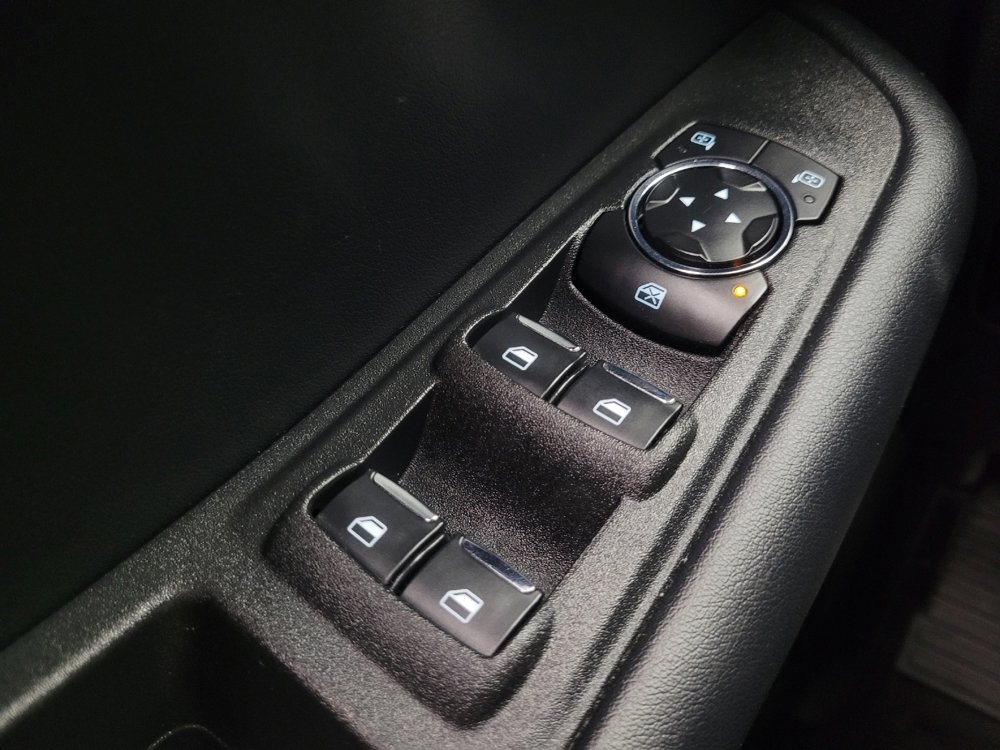 Used 2024 Ford Edge SEL image 27