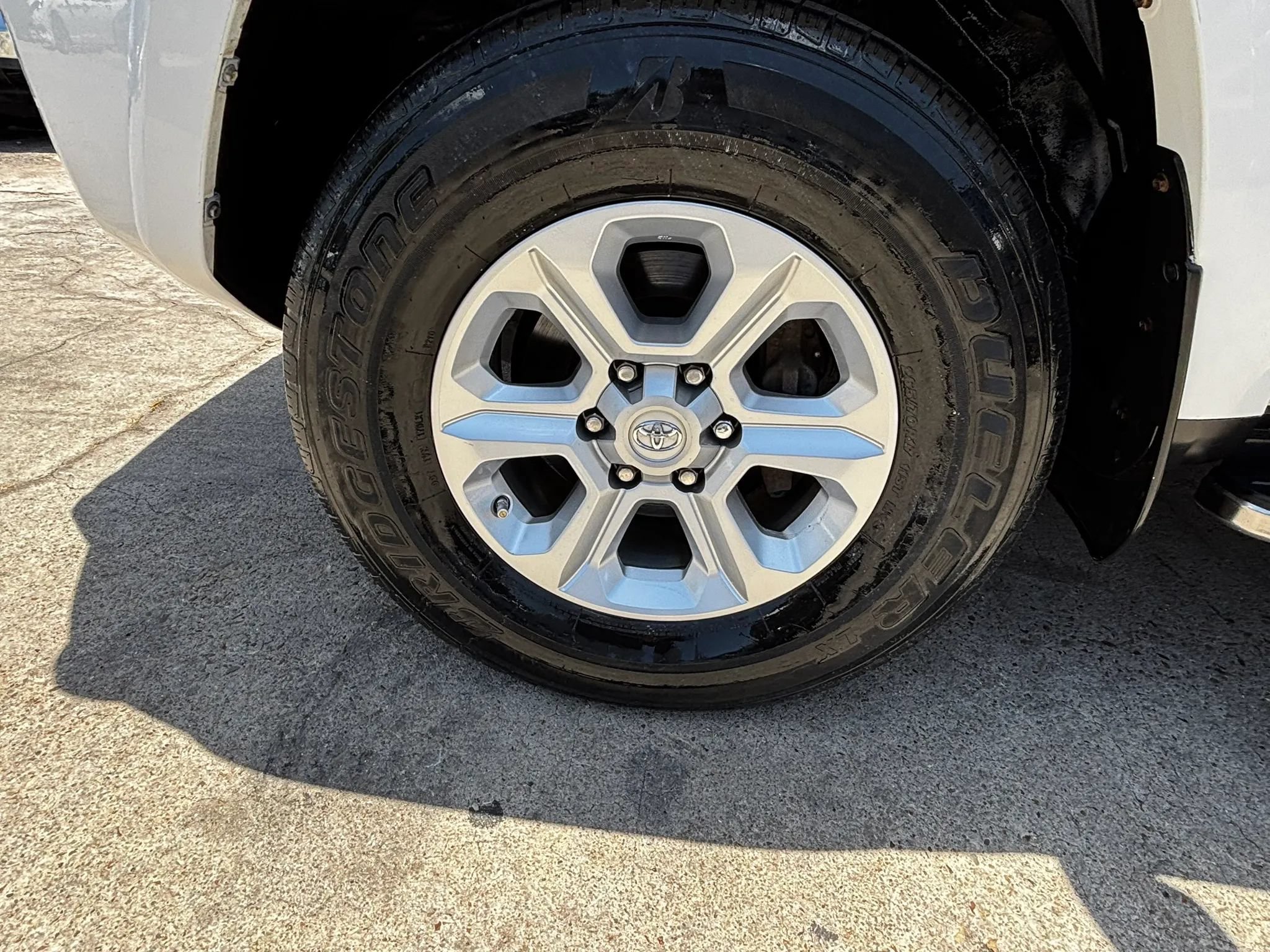 Used 2018 Toyota 4Runner SR5 RWD image 25