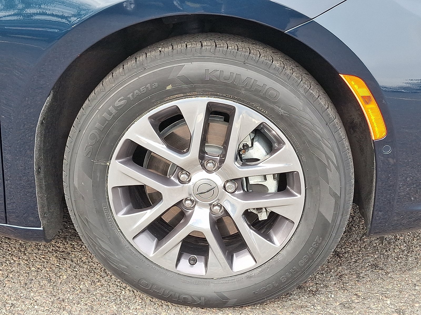 Used 2024 Chrysler Pacifica Pinnacle FWD image 8