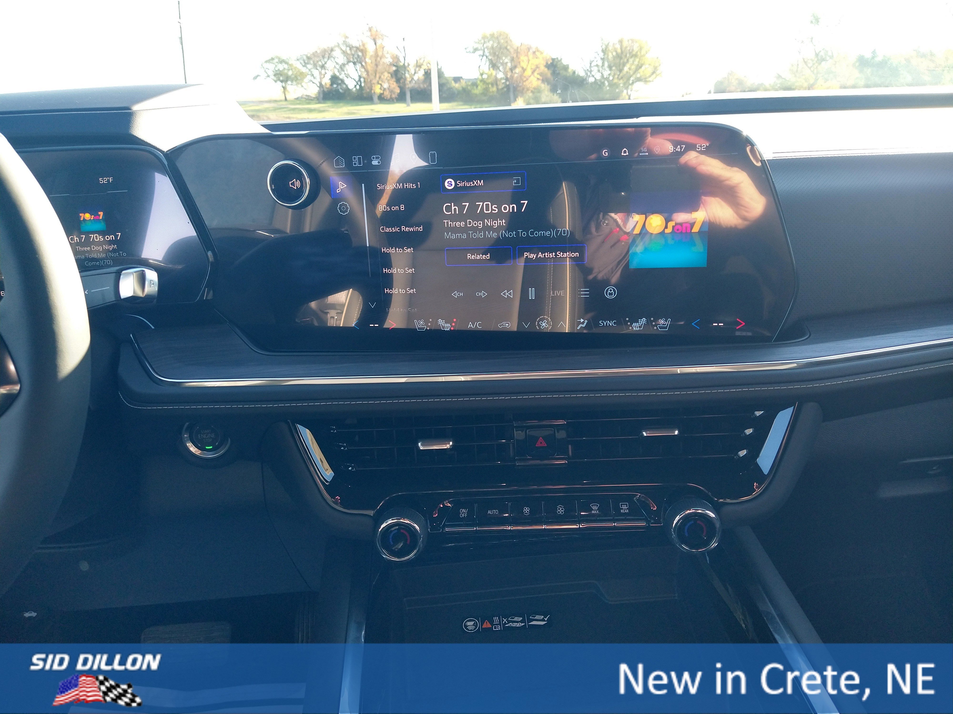 New 2026 Chevrolet Suburban Premier image 7