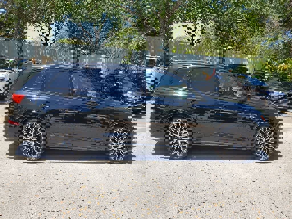 New 2025 Audi SQ7 Premium Plus image 9