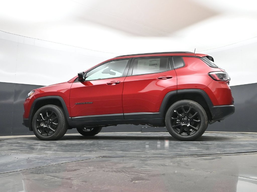 New 2026 Jeep Compass Latitude AWD/4WD image 49