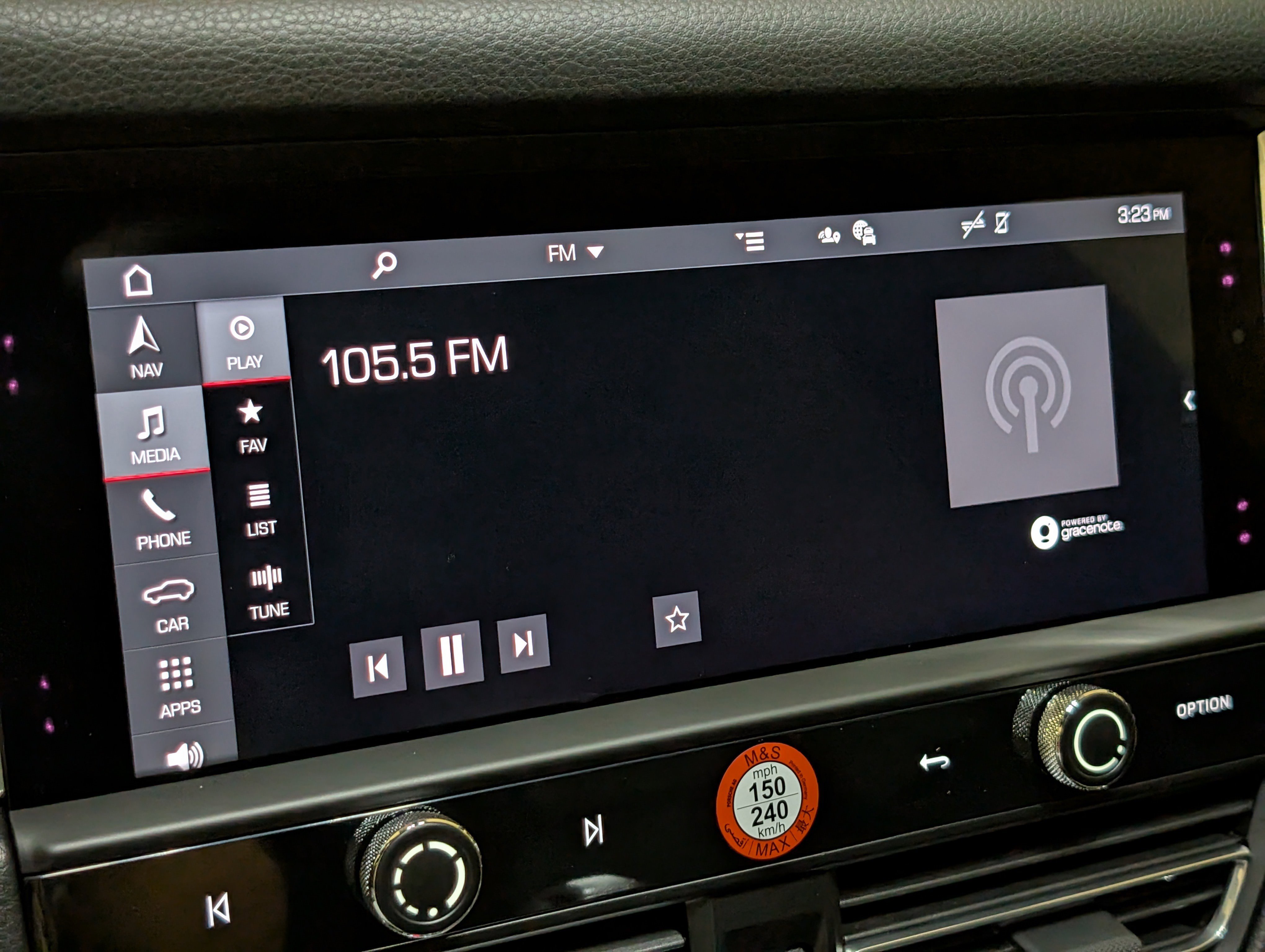 Certified 2026 Porsche Macan image 37