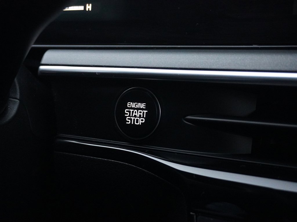 Used 2025 Kia K5 GT-Line w/ GT-Line Premium Package image 43