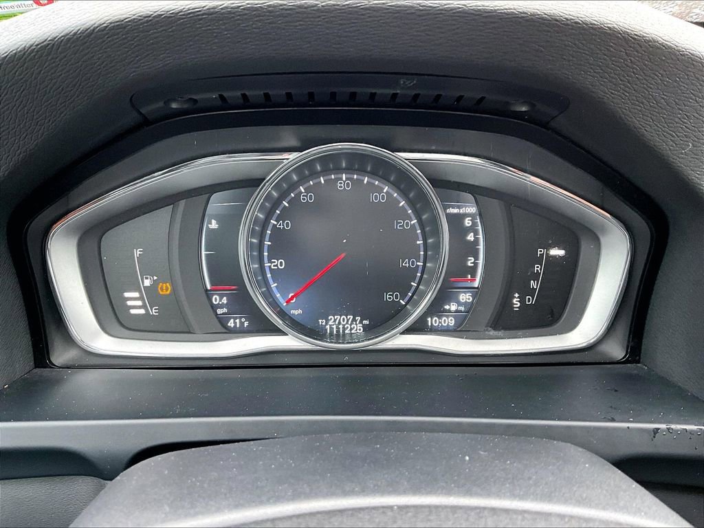 Used 2016 Volvo V60 T5 Premier w/ Climate Package image 18
