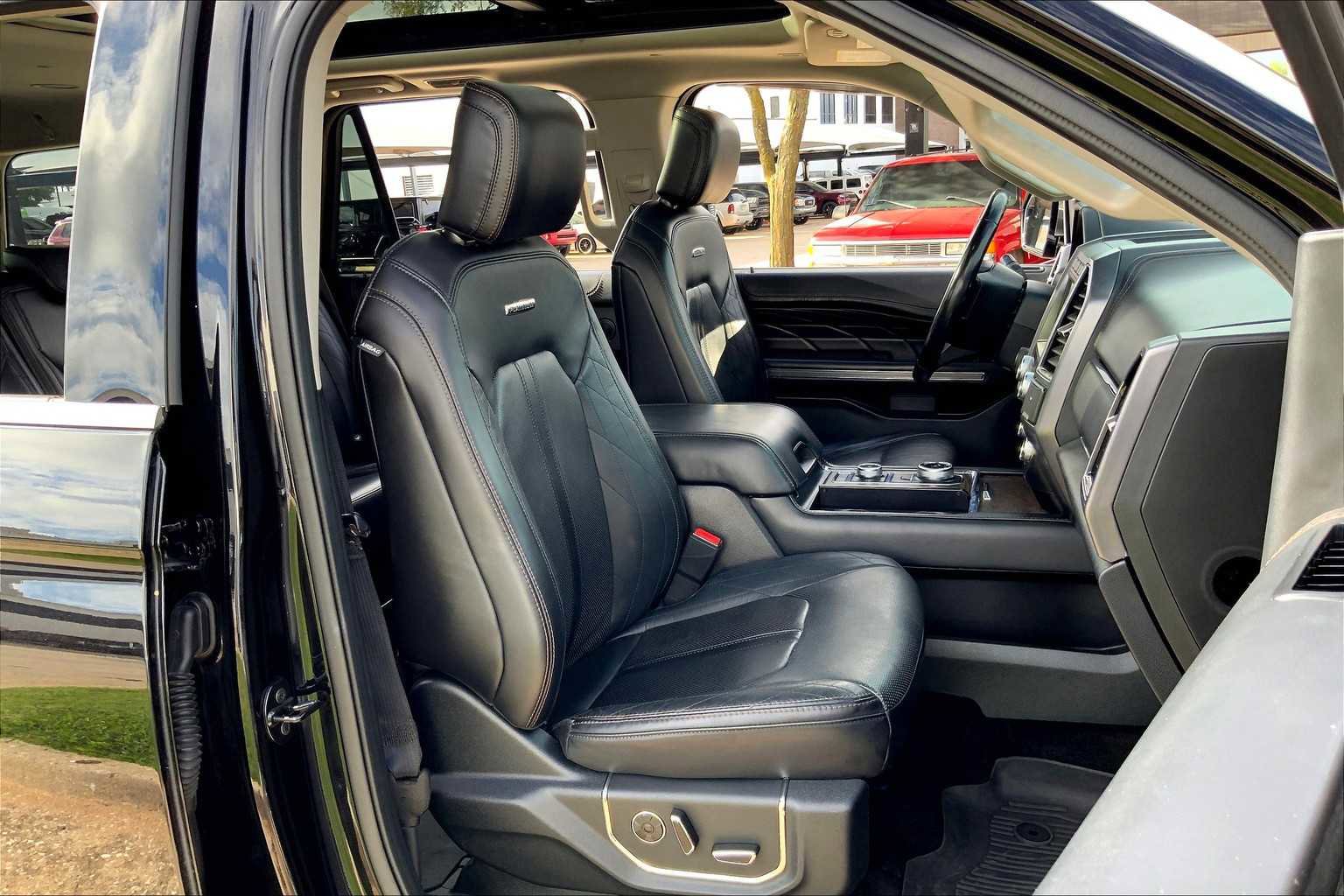 Used 2020 Ford Expedition Platinum image 9