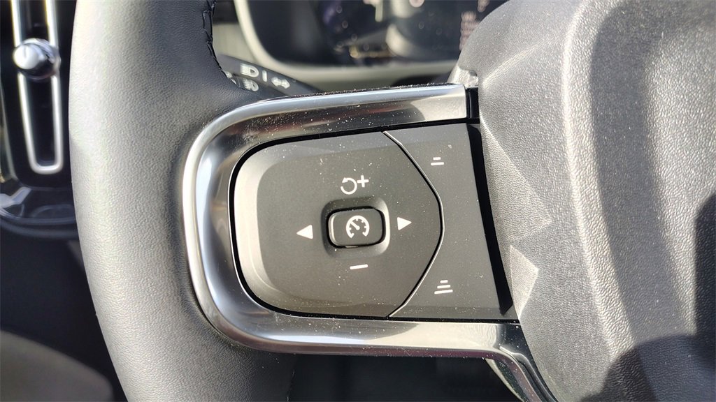 New 2026 Volvo XC40 B5 Plus w/ Protection Package Premier image 14