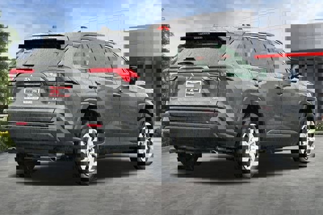 Certified 2025 Toyota RAV4 LE image 5