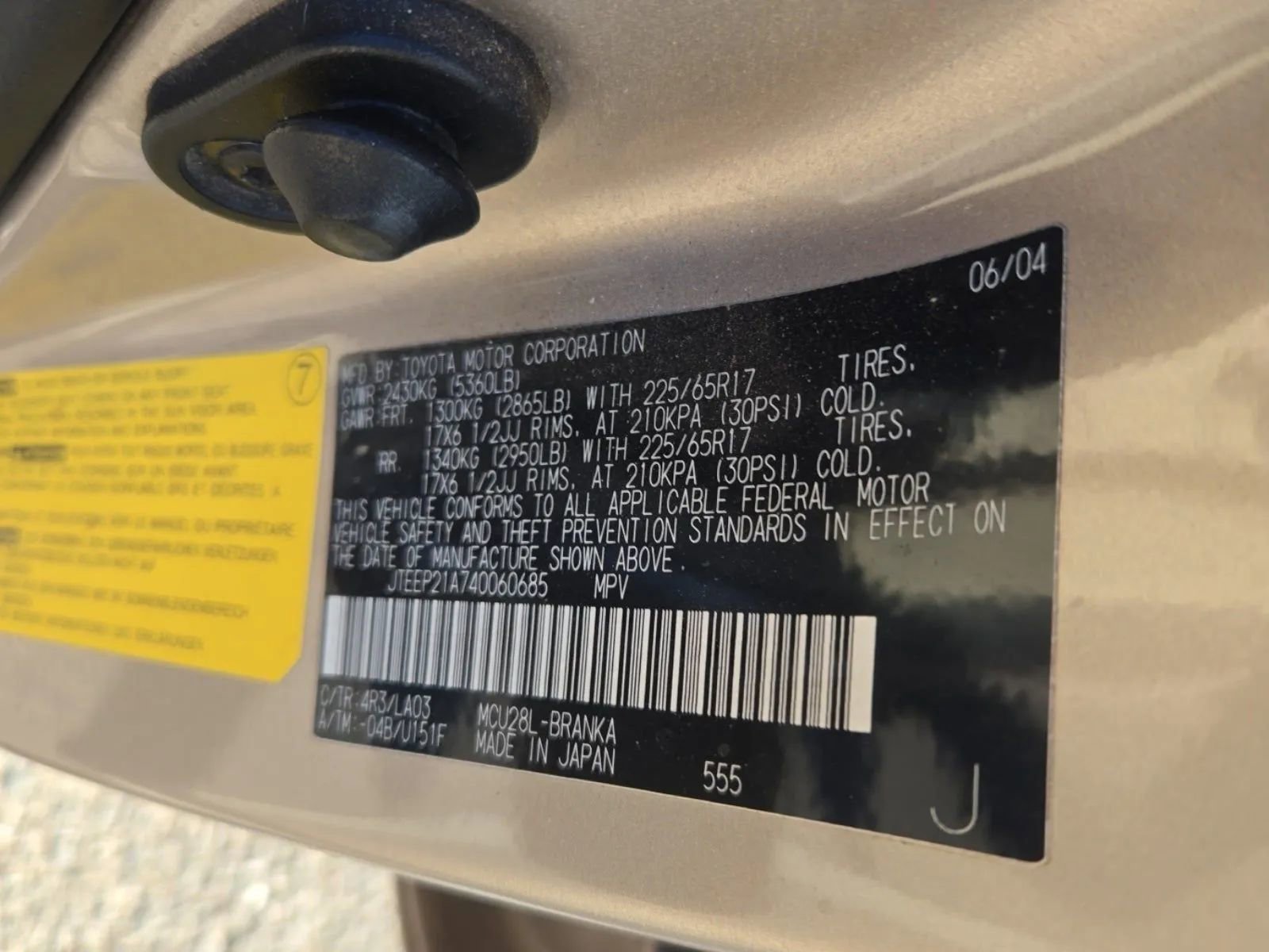 Used 2004 Toyota Highlander 4WD V6 image 19