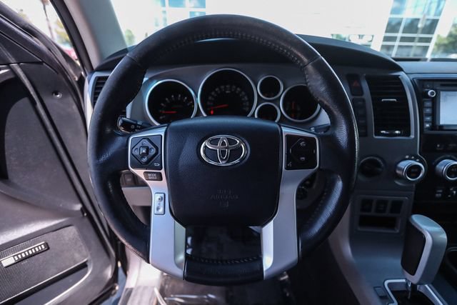 Used 2015 Toyota Sequoia Limited AWD/4WD image 24