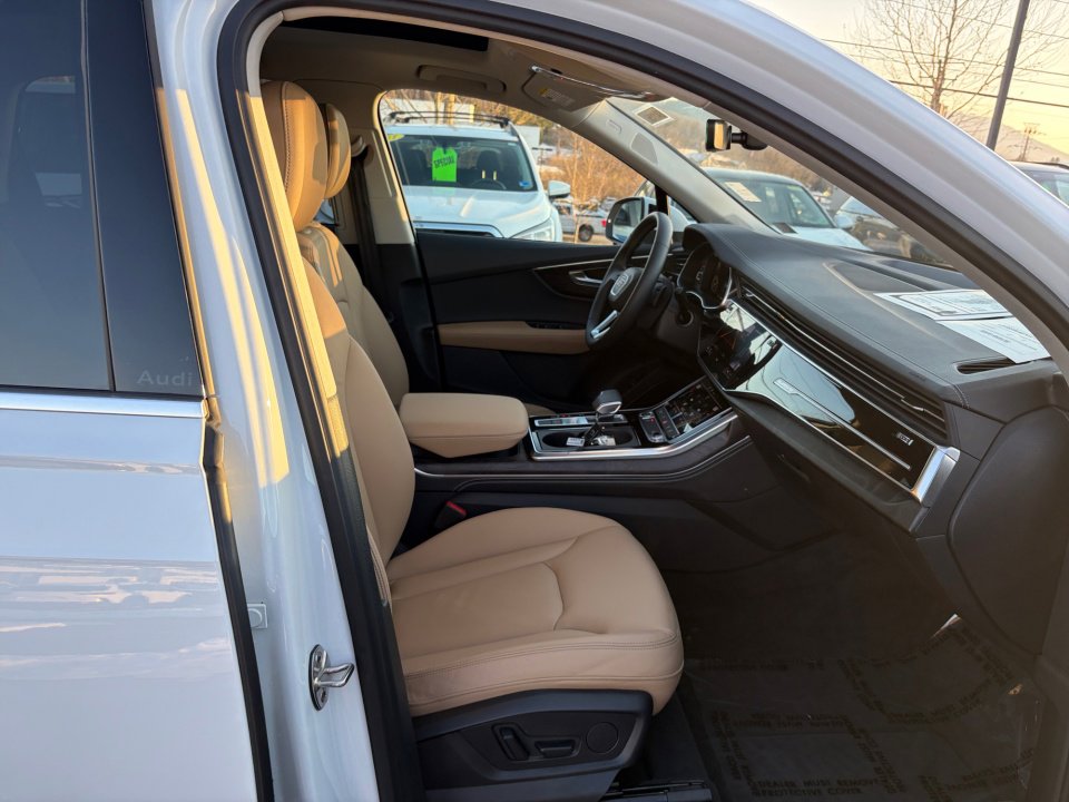 Certified 2025 Audi Q7 3.0T Premium Plus w/ Premium Plus Package image 28