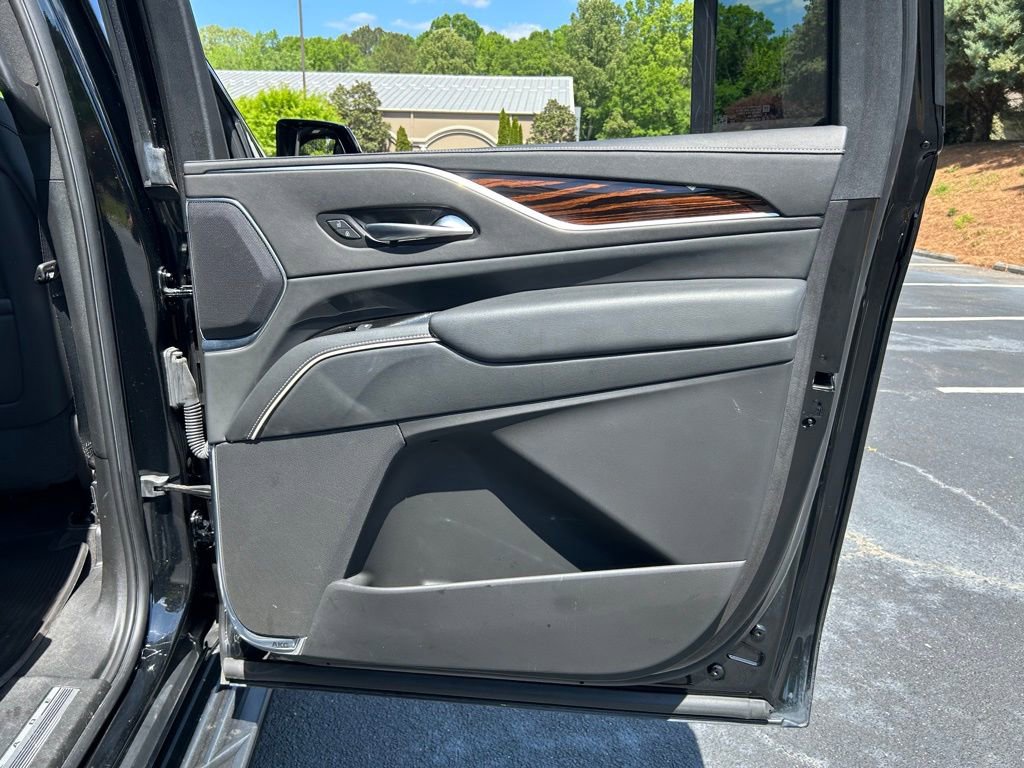 Used 2023 Cadillac Escalade ESV Premium Luxury AWD/4WD image 62