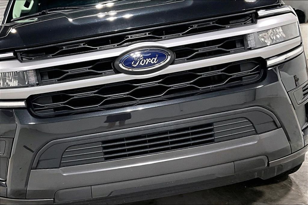Used 2022 Ford Expedition XLT RWD image 38