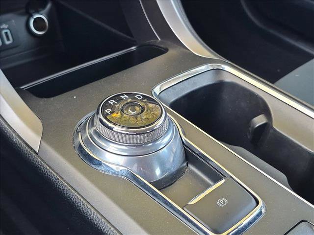 Used 2020 Ford Fusion SE FWD image 10