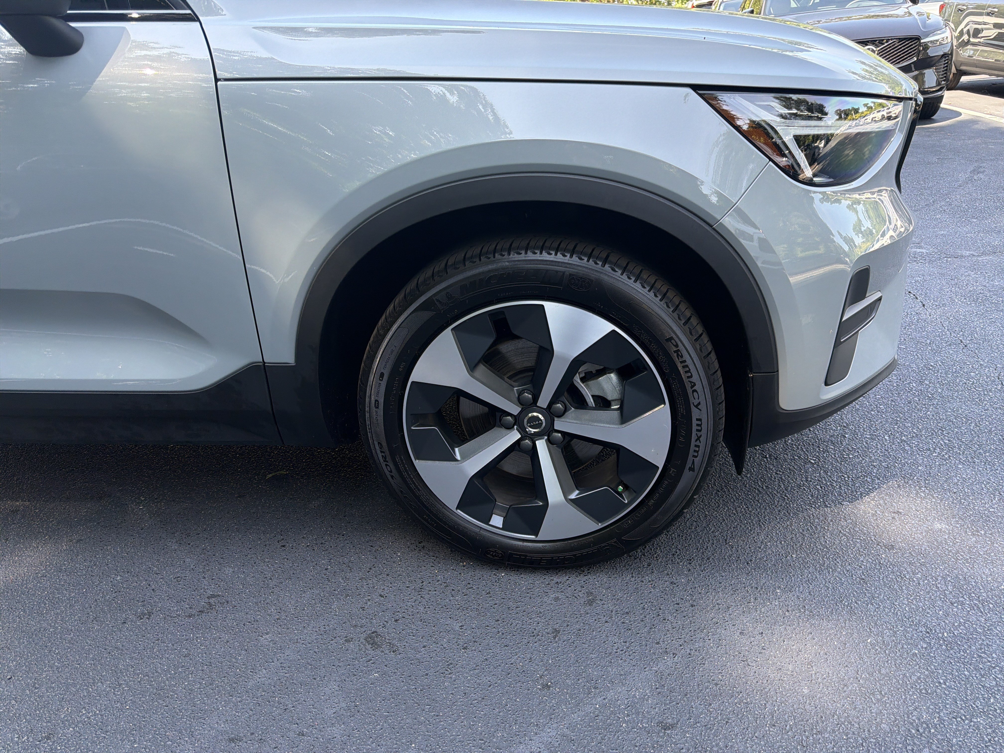 Certified 2026 Volvo XC40 B4 Core FWD image 55