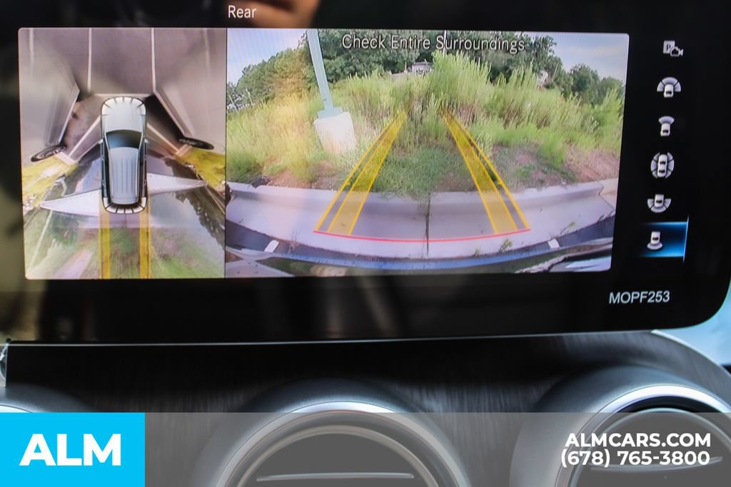Used 2021 Mercedes-Benz GLC 300 4MATIC w/ Premium Package image 33