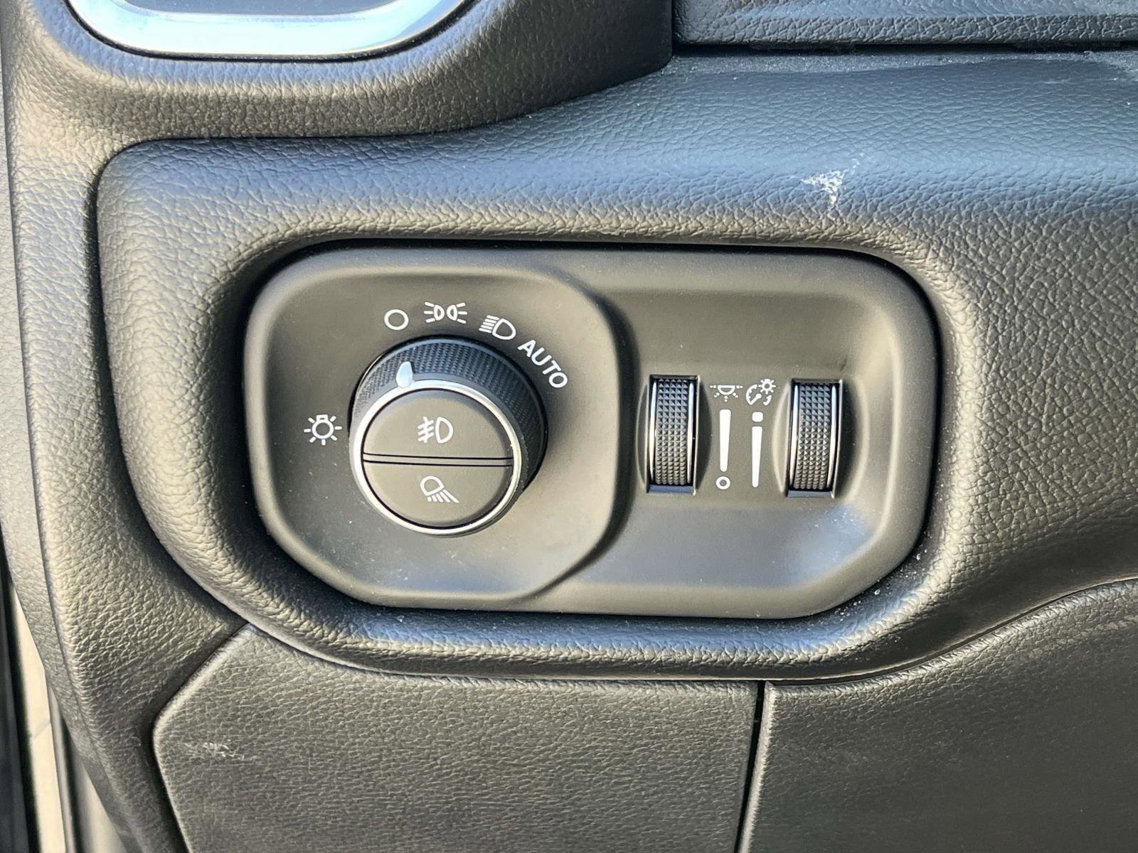 Used 2025 RAM 2500 Laramie image 22