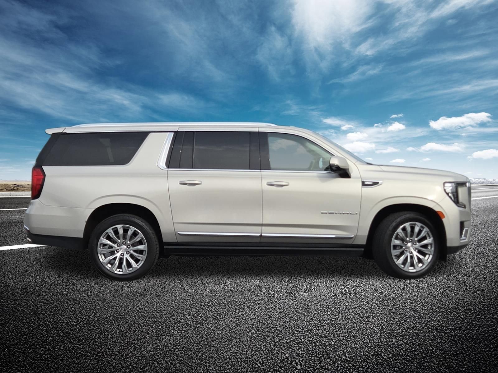 Used 2022 GMC Yukon XL Denali RWD image 21
