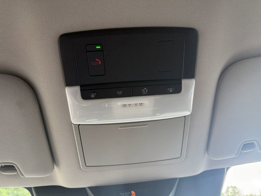 Used 2023 Nissan Pathfinder SV w/ Black Appearance Package image 26