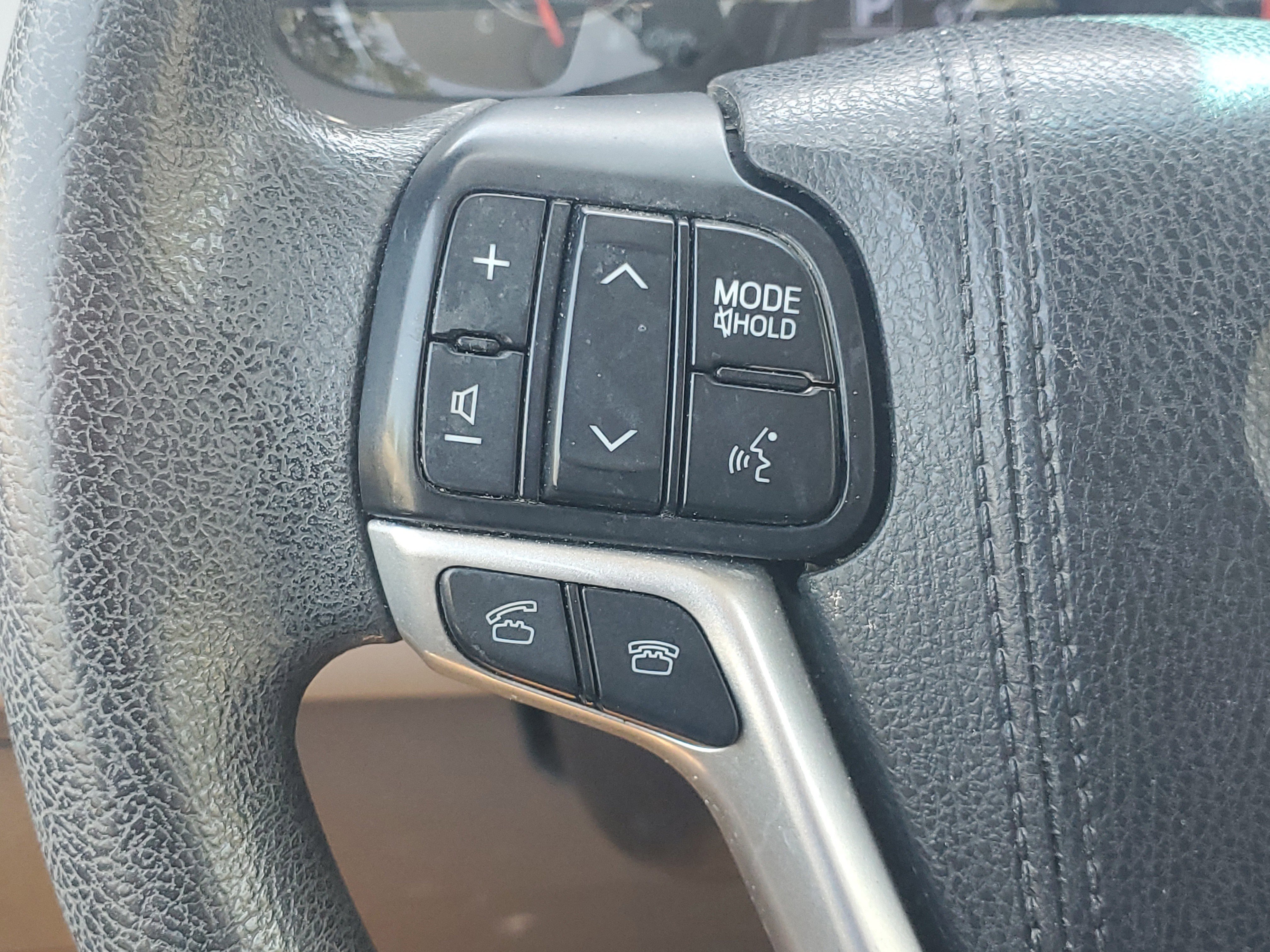 Certified 2017 Toyota Sienna LE AWD/4WD image 22