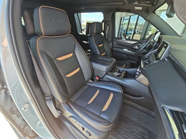 Used 2023 GMC Yukon XL AT4 w/ AT4 Premium Package AWD/4WD image 18