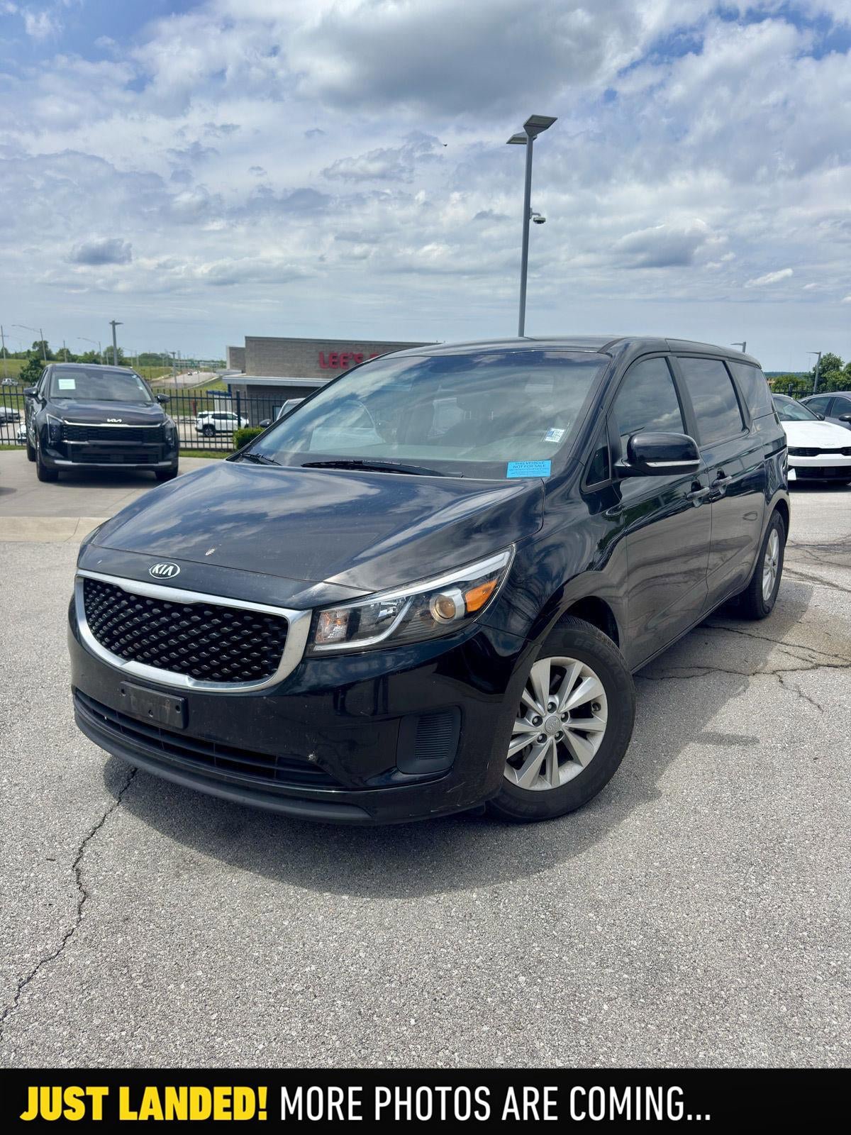 Used 2017 Kia Sedona L
