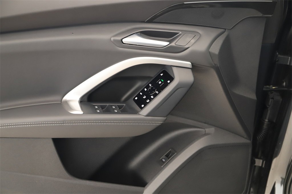 New 2025 Audi Q5 Premium image 22