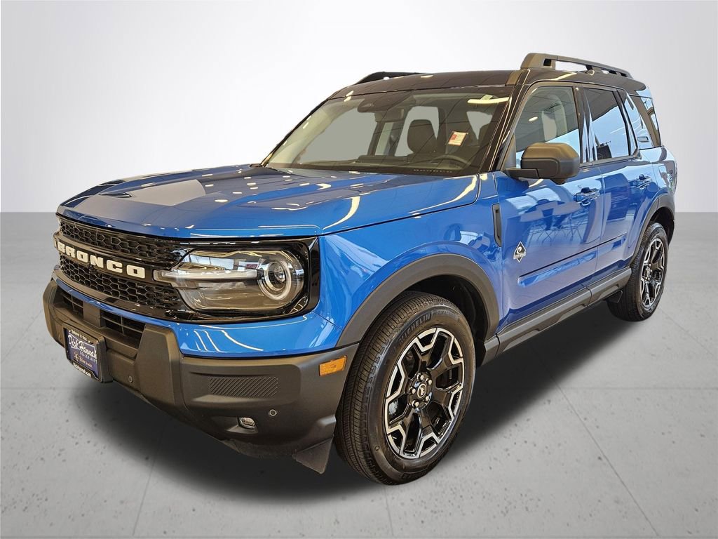 Used 2025 Ford Bronco Sport Outer Banks w/ Outer Banks Tech Package+ image 2