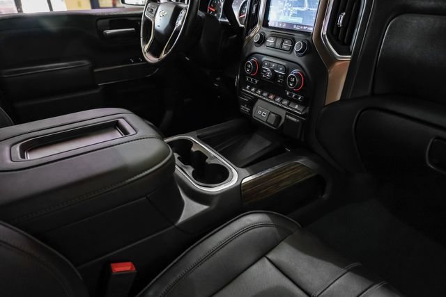 Used 2022 Chevrolet Silverado 3500 High Country w/ Technology Package AWD/4WD image 24