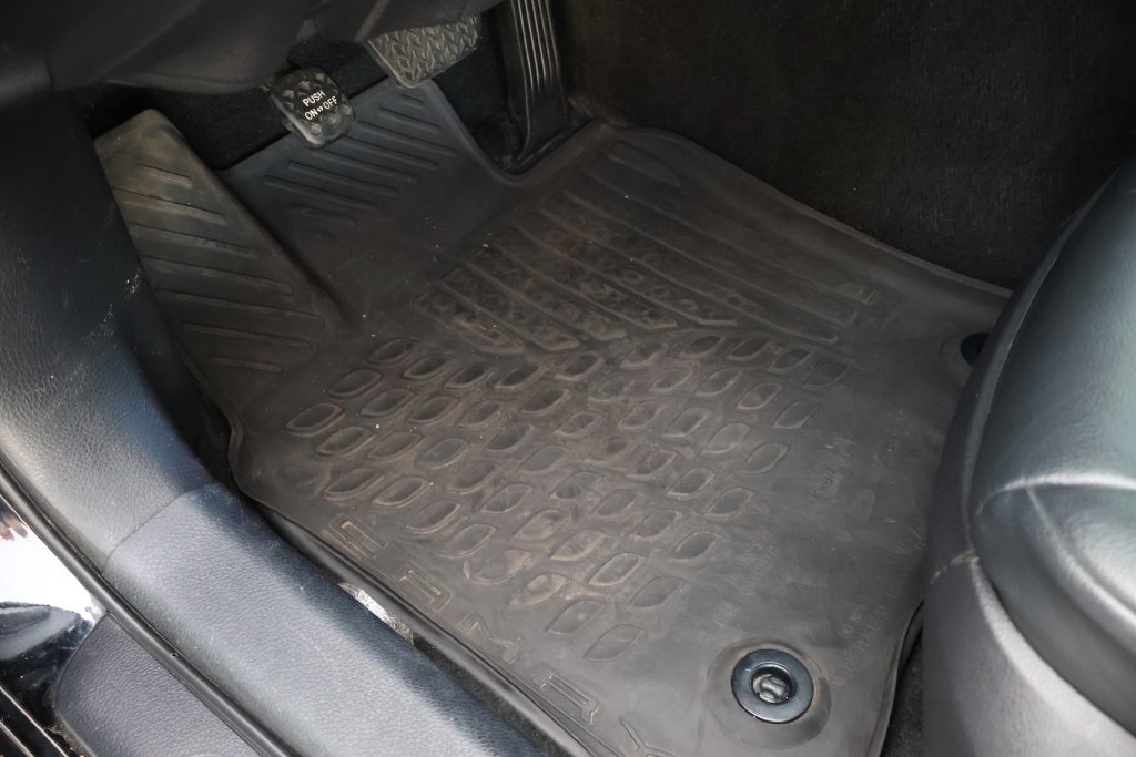 Used 2022 Toyota Camry SE FWD image 24