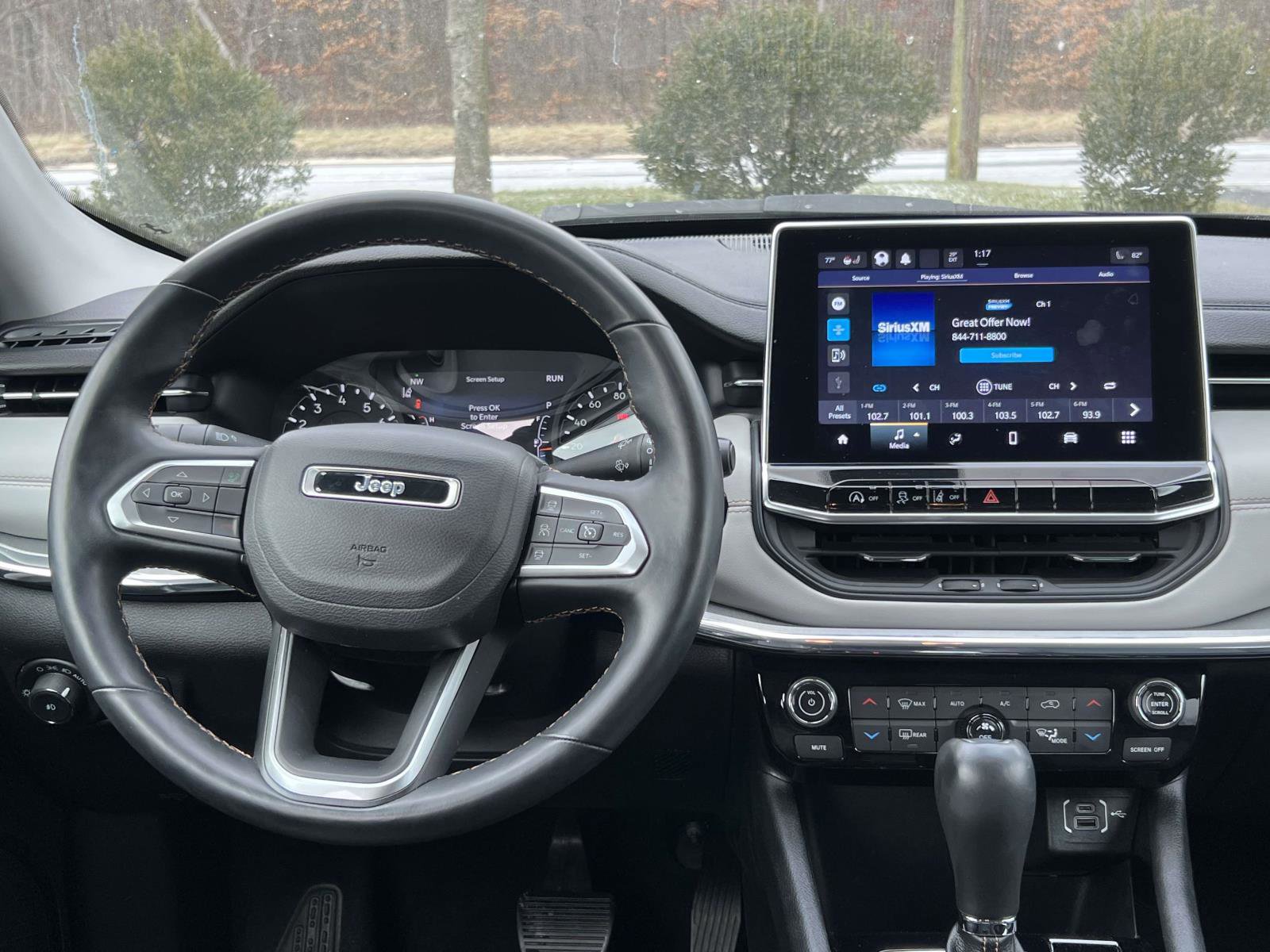 Used 2022 Jeep Compass Limited image 33