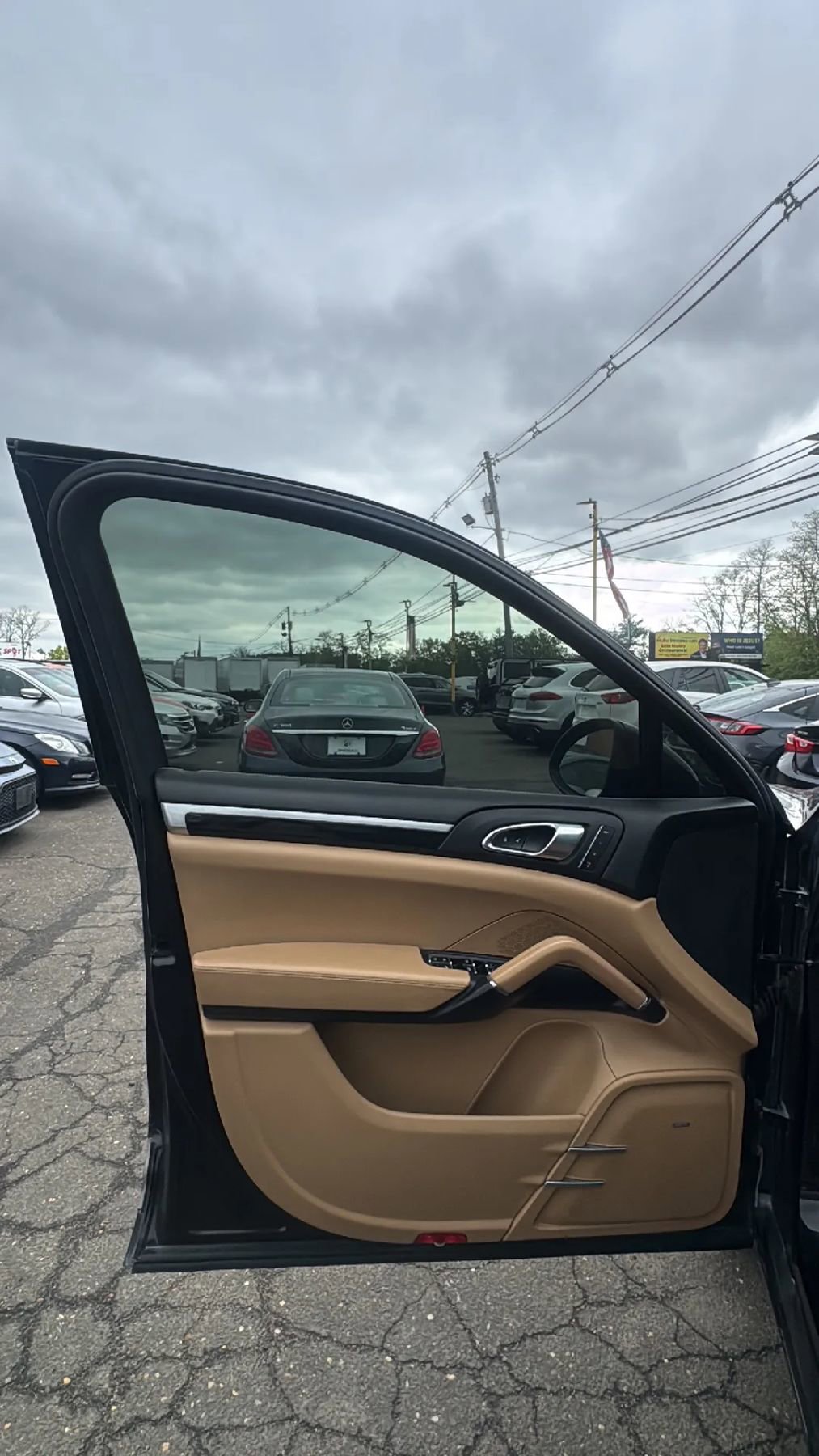 Used 2014 Porsche Cayenne Turbo S AWD/4WD image 9