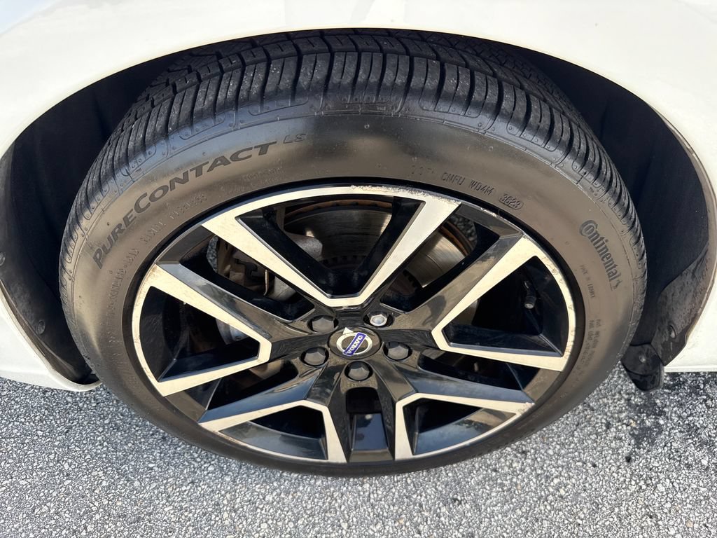 Used 2017 Volvo S60 T5 Dynamic w/ Vision Package AWD/4WD image 10