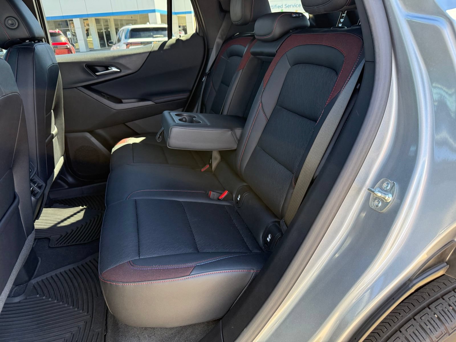Used 2025 Chevrolet Equinox RS w/ Convenience Package III AWD/4WD image 32