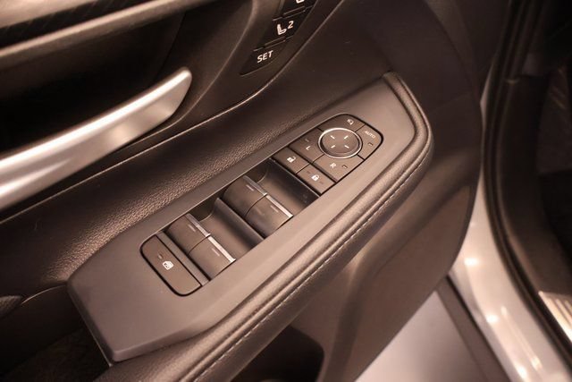Used 2025 Toyota Grand Highlander AWD Hybrid image 10