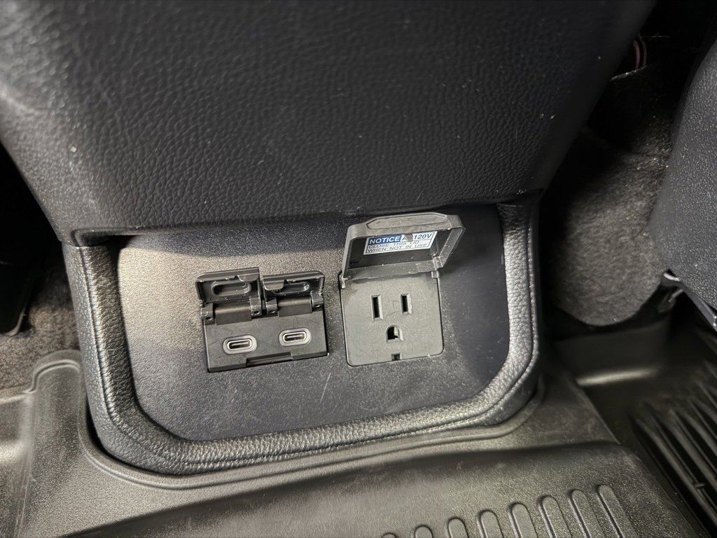 Used 2022 Toyota Highlander Limited image 34