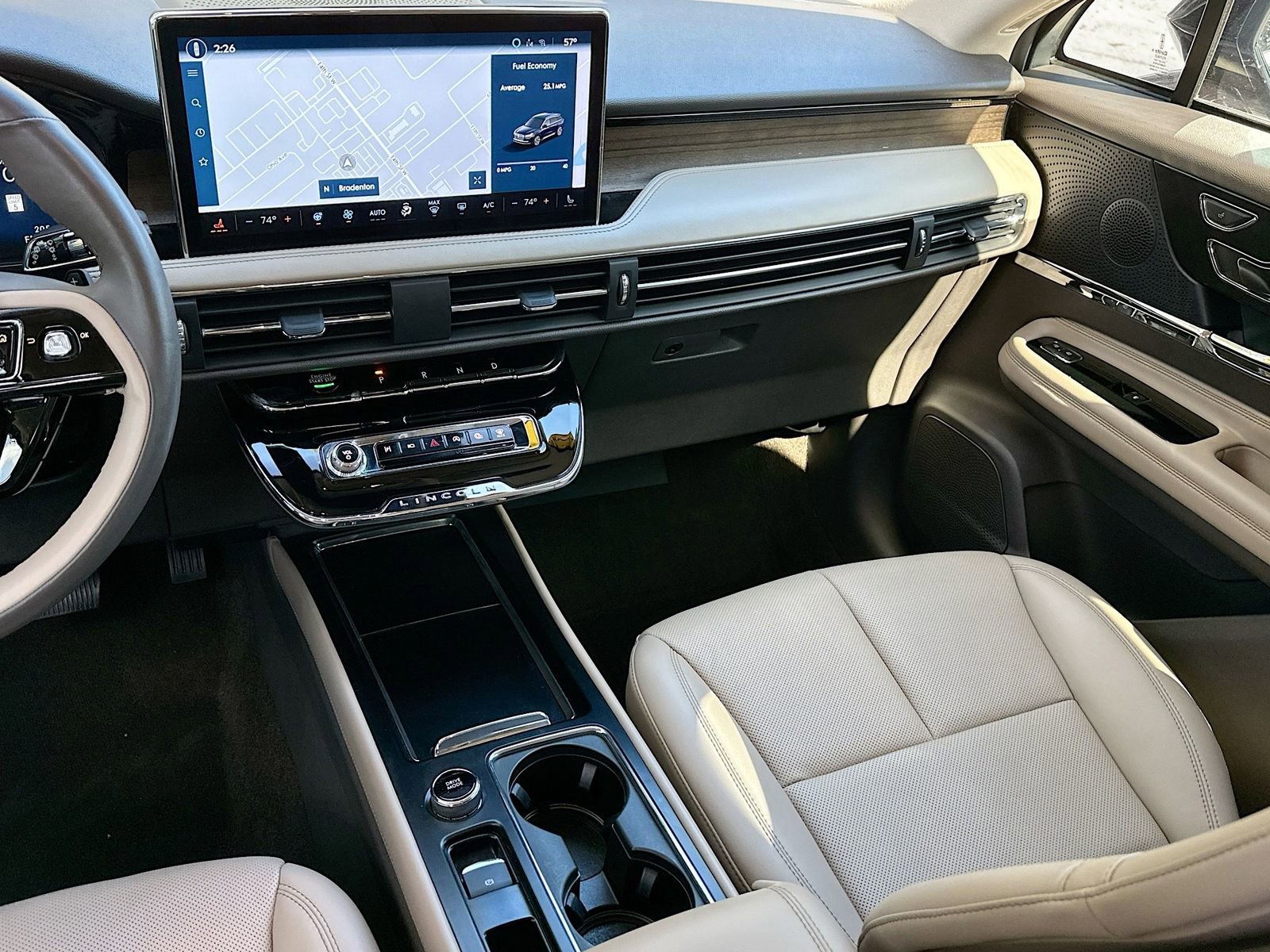 Used 2023 Lincoln Corsair Reserve w/ Equipment Group 201A image 23