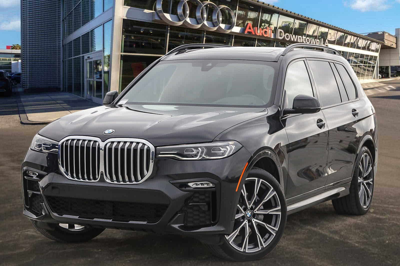Used 2022 BMW X7 xDrive40i w/ M Sport Package