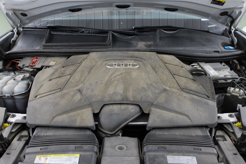 Used 2019 Audi Q8 Premium Plus w/ Premium Plus AWD/4WD image 46