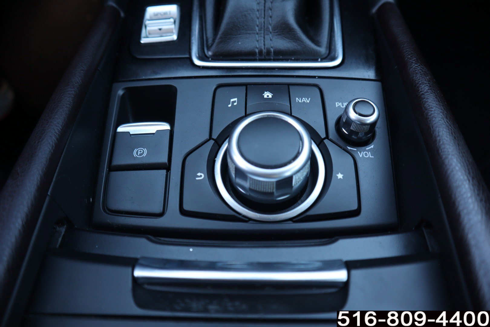 Used 2018 MAZDA MAZDA3 Grand Touring image 22