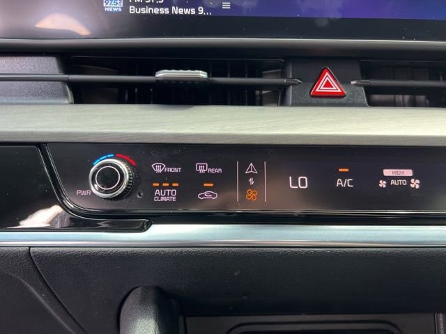 Certified 2024 Kia Sportage X-Line w/ X-Line Premium Package image 23