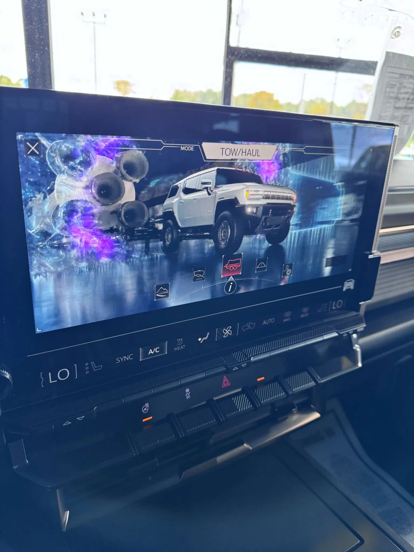 Used 2024 GMC Hummer EV 2X w/ LPO, Illumination Package image 44