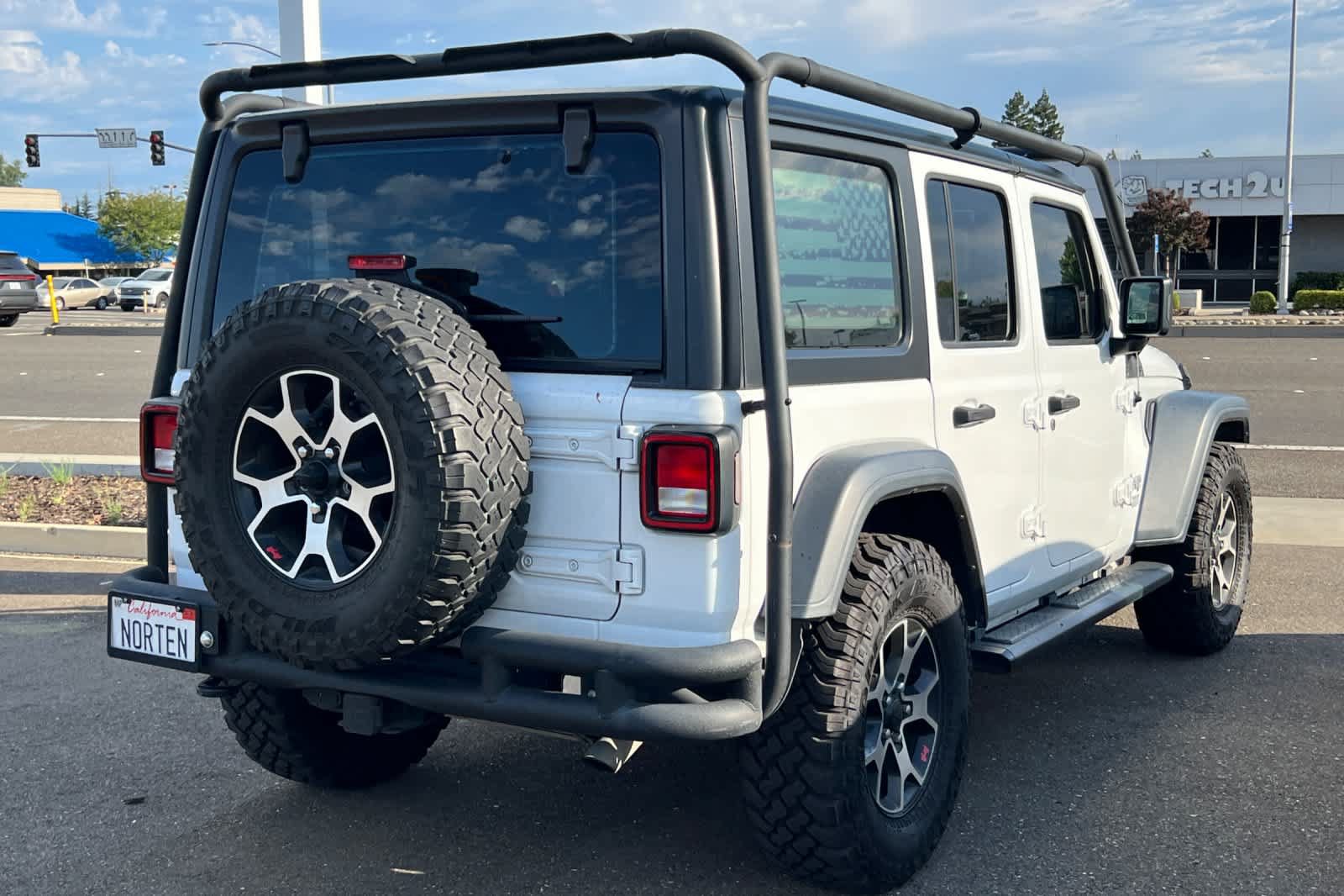 Used 2018 Jeep Wrangler Unlimited Sport AWD/4WD image 4