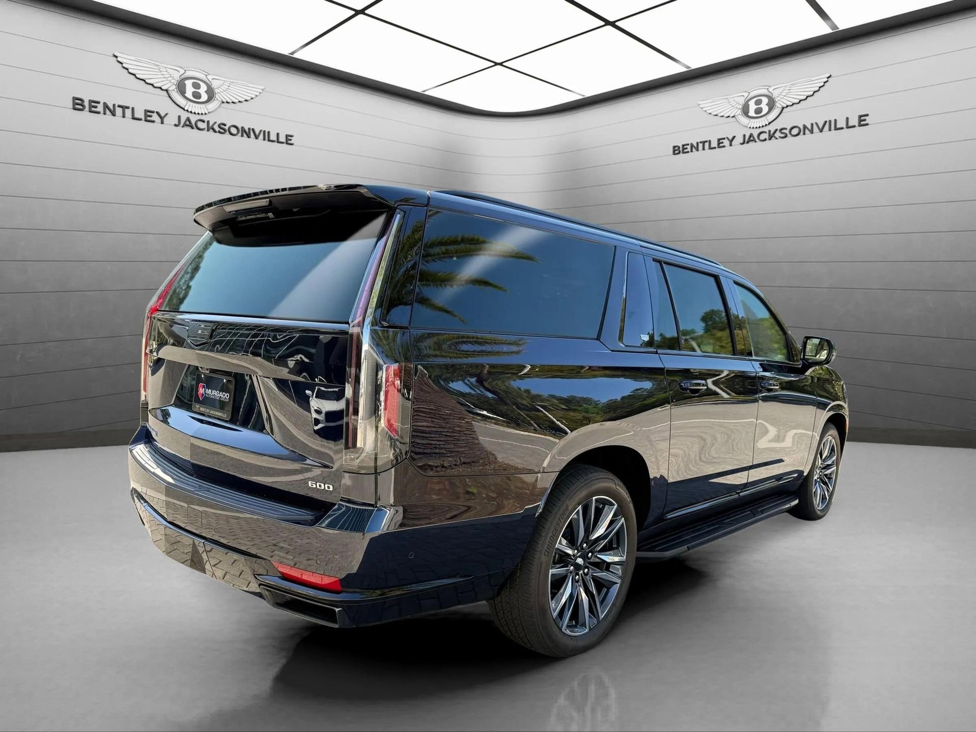 Used 2024 Cadillac Escalade ESV Sport Platinum w/ Heavy-Duty Trailer Package image 14