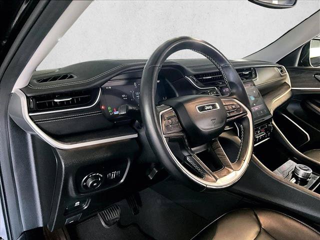 Used 2021 Jeep Grand Cherokee L Limited AWD/4WD image 14