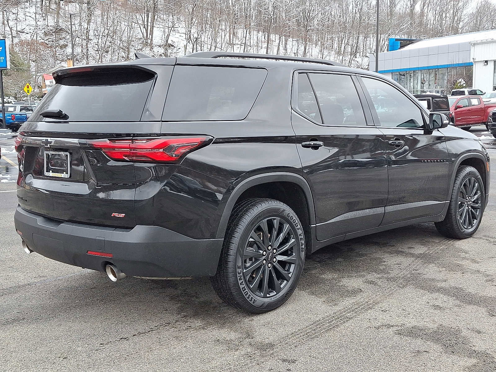 Used 2023 Chevrolet Traverse RS image 6
