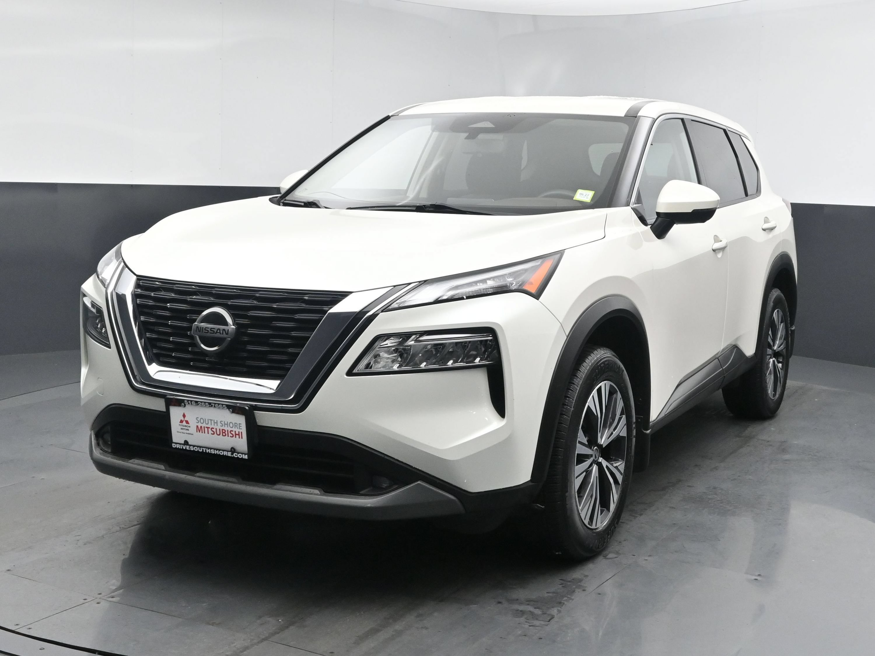 Used 2021 Nissan Rogue SV AWD/4WD image 18