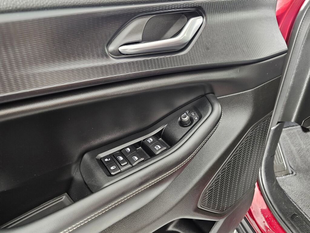 Used 2023 Jeep Grand Cherokee L Laredo AWD/4WD image 19